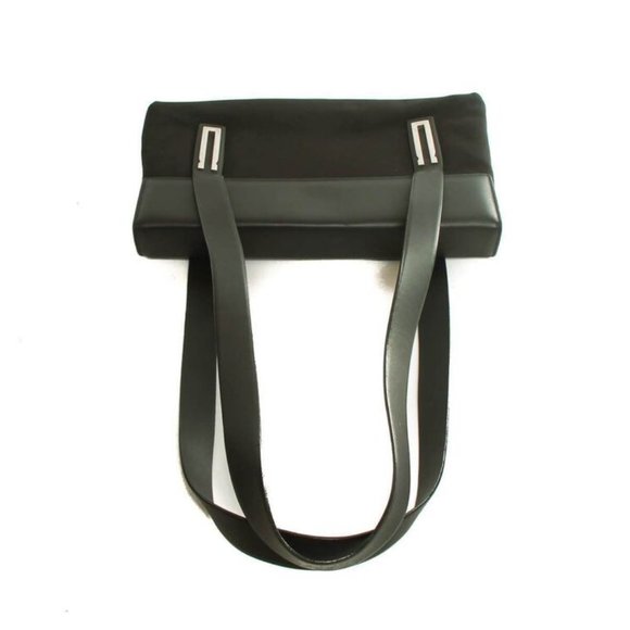 Authentic Salvatore Ferragamo Nylon black shoulder bag - Picture 4 of 12